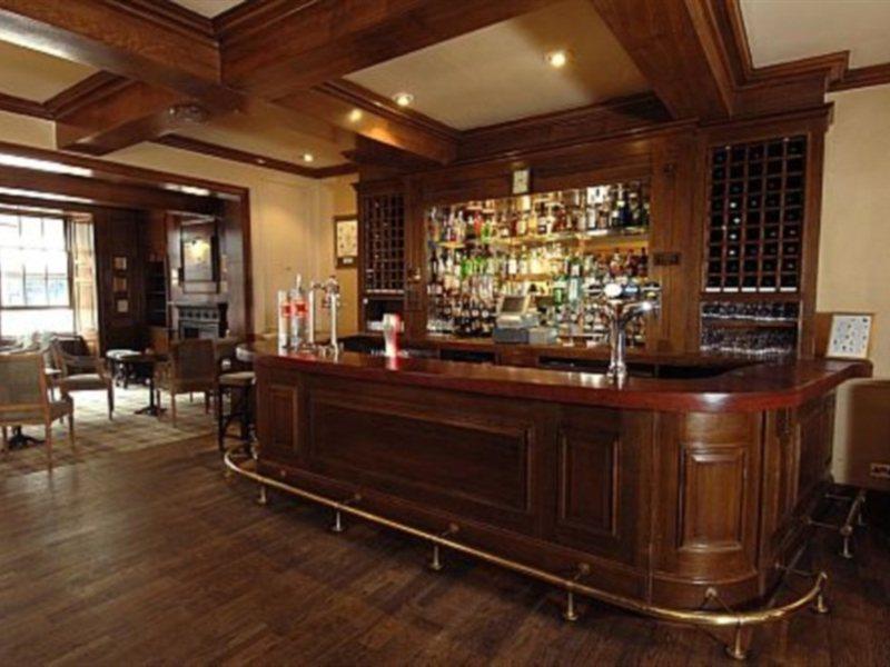 Golden Lion Hotel Stirling Exterior photo